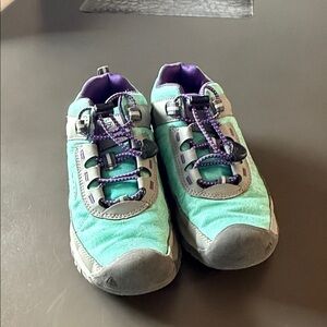 Keen Kids Teal and Purple Waterproof Hiking Shoe